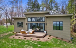 13480 N Lakewood Dr, Mequon, WI 53097
