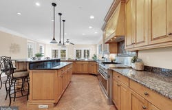 350 E BAY FRONT Road, DEALE, MD 20751