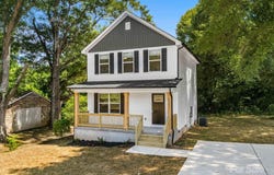 405 E Holly Street, Dallas, NC 28034