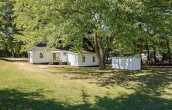 222 Bridge Rd, Killen, AL 35645