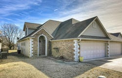 2206 Benjamin Drive, Carthage, MO 64836