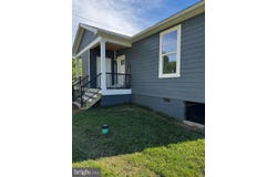 2147 CHARLES TOWN Road, MARTINSBURG, WV 25405