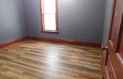 2123 N 33rd St, Milwaukee, WI 53208