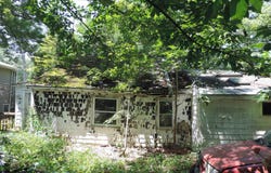 5 Woodlawn Road, Raymond, NH 03077