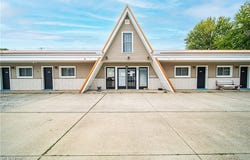 5169 Lake (SR 531) Road, Geneva, OH 44041