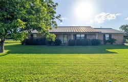 10035 Farm Road 195, Paris, TX 75462