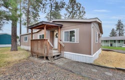 735 W 1st St, Cheney, WA 99004-1242