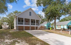 101 SW 28th Street, Oak Island, NC 28465