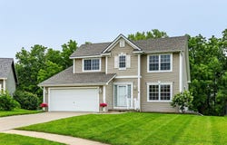 823 SW 47th Circle, Ankeny, IA 50023