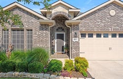 6911 Muirfield Drive, Arlington, TX 76001