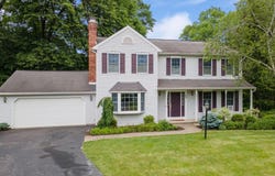 77 Rotterdam Drive, Bethlehem, NY 12077