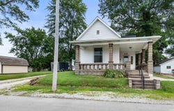 613 W Walnut Street, Boonville, IN 47601