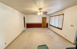 1852 Quint Avenue, Carroll, IA 51401