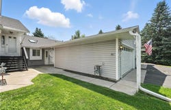 1355 Hilo Avenue N, Oakdale, MN 55128