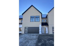 17 E Duke St., Vermillion, SD 57069