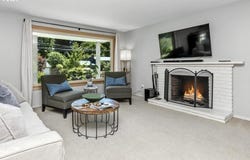 19211 TERRY AVE, Lake Oswego, OR 97035