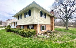 2934 Shirley Street, North Kingsville, OH 44030