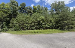 77 Sandstone Point Trail, Monticello, KY 42633