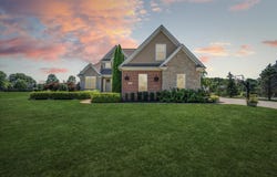 198 W Auburn Trail, Brighton, MI 48114