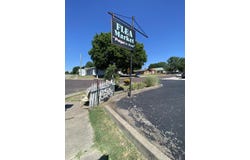 110 W Broadway Street, Monett, MO 65708