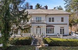 365 E Shore Road, Great Neck, NY 11024