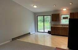31 Main St, Mashpee, MA 02649