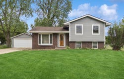 5180 NW 64th Place, Johnston, IA 50131
