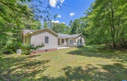 147 OLD MILL RD, STANARDSVILLE, VA 22973