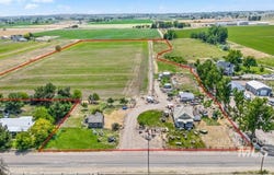 2595 NW 2nd Ave, Fruitland, ID 83619