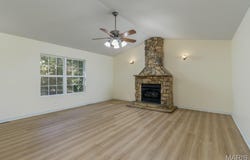 24630 Taylor Lane, St Robert, MO 65584