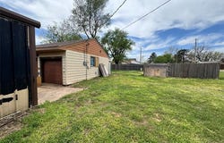 207 W Hillcrest Lane, Hobart, OK 73651