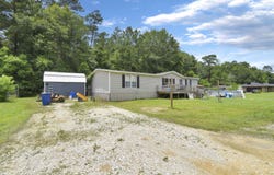 1115 Cooper LN, Silsbee, TX 77656