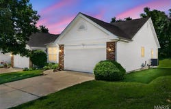 1317 Pine Bluff Drive, St Charles, MO 63304