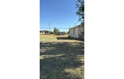 402 10th Street, Ralls, TX 79357