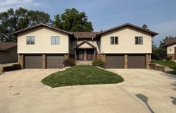 409 E Valley Drive, Carroll, IA 51401