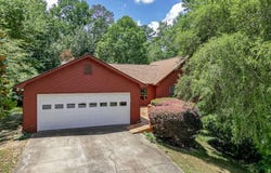 2900 HADRIAN Drive, Snellville, GA 30078