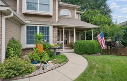 1721 Parkside Drive, Liberty, MO 64068
