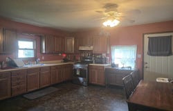 501 2nd ST NW, Independence, IA 50644