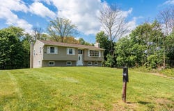 5 Idlewild Drive, Poughkeepsie, NY 12601