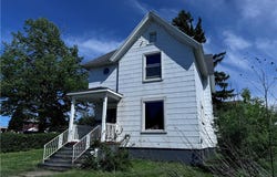 83 E Doughty Street, Dunkirk, NY 14048