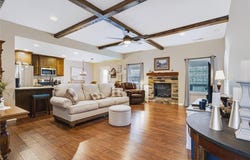 905 Ingleside Drive, Pleasant Hill, MO 64080