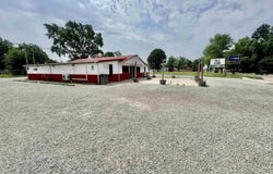 639 N POPLAR Street, Centralia, IL 62801
