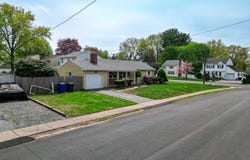 41 Saxon Road, Wethersfield, CT 06109