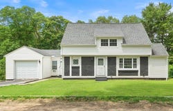 5 Woodland Dr, Oxford, MA 01540
