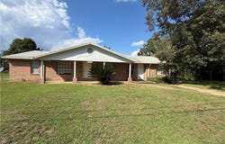 11730 Old Moffat Road, Wilmer, AL 36587