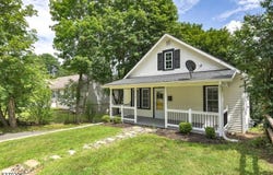47 Merriam Ave, Newton Town, NJ 07860-2424