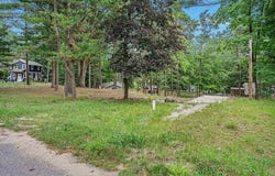 8511 W Easy Street, Mears, MI 49436