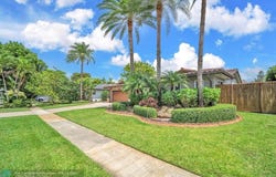 3621 N 33rd Ter, Hollywood, FL 33021