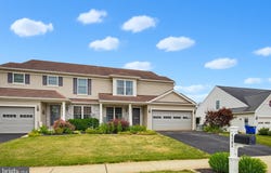 5105 OAK LEAF Drive, MOUNT JOY, PA 17552