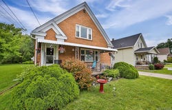 102 Wellworth Place, Cheektowaga, NY 14225